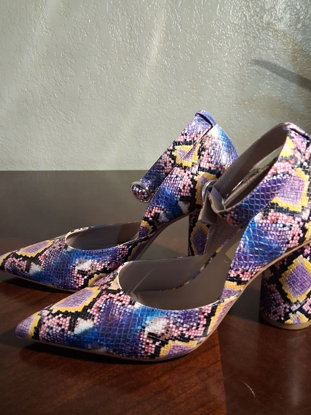 Deltan Leather Multicolor Snake-Print Pointed Toe Heels with Ankle Strap Size 9M
